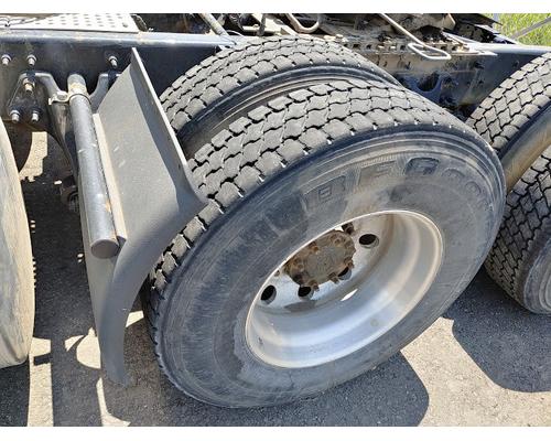 INTERNATIONAL LT625 Complete Vehicle