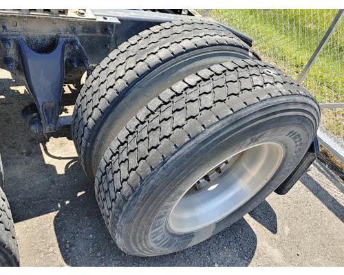 INTERNATIONAL LT625 Complete Vehicle