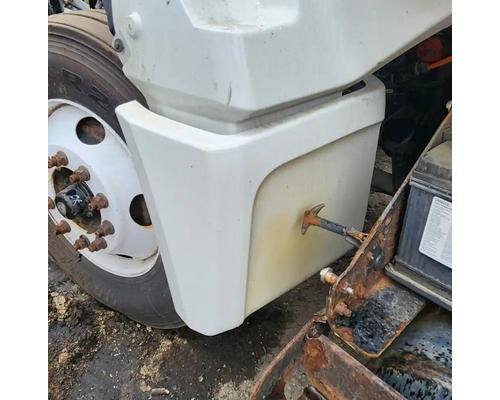 international-lt625-fender #1428655