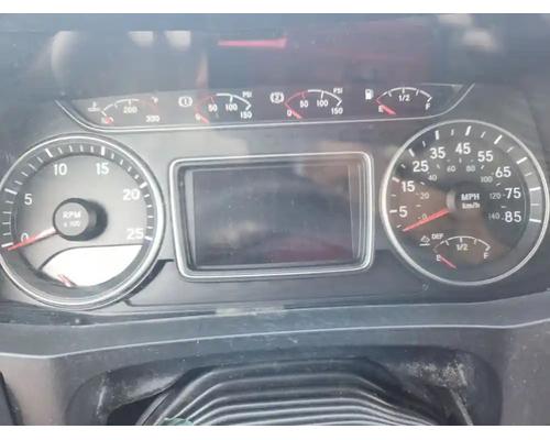  International LT625 Instrument Cluster #