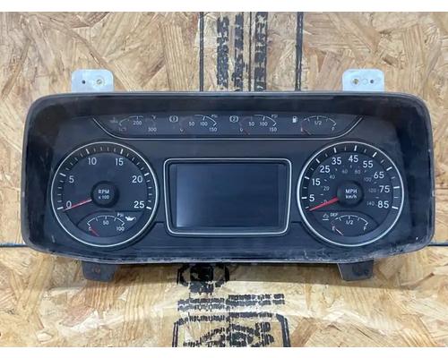  International LT625 Instrument Cluster #
