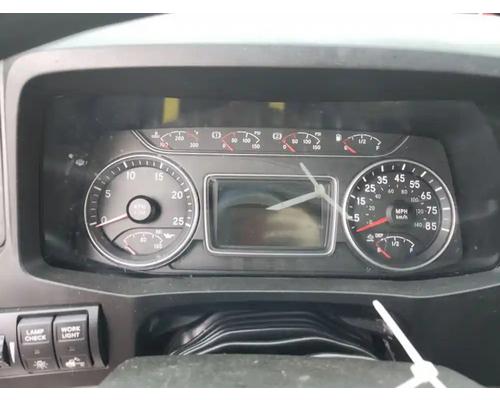  International LT625 Instrument Cluster #
