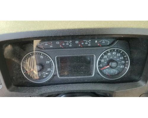  International LT625 Instrument Cluster #