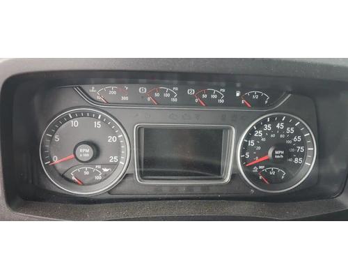  International LT625 Instrument Cluster #