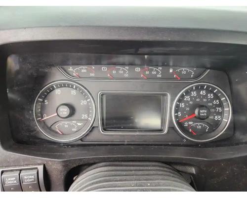  International LT625 Instrument Cluster #