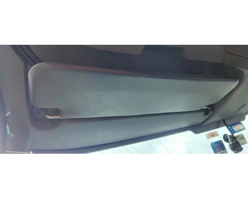  International LT625 Visor #