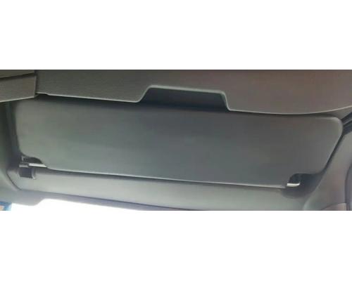  International LT625 Visor #