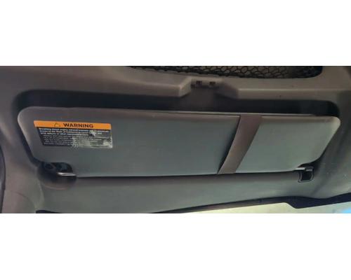  International LT625 Visor #