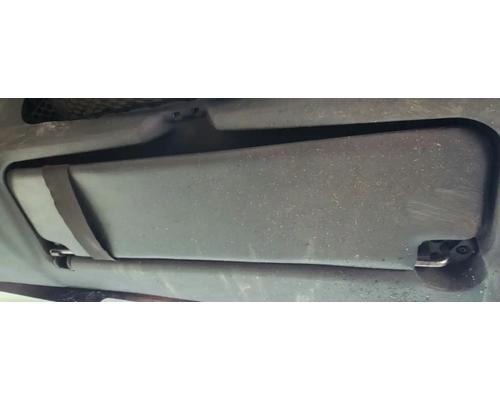  International LT625 Visor #