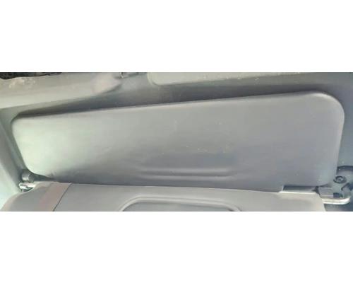  International LT625 Visor #