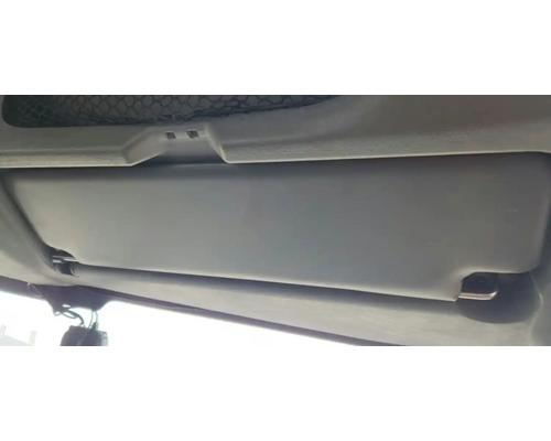  International LT625 Visor #