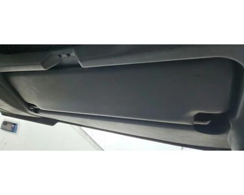  International LT625 Visor #