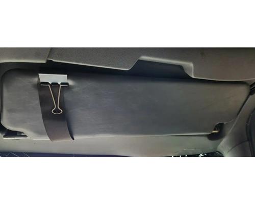  International LT625 Visor #