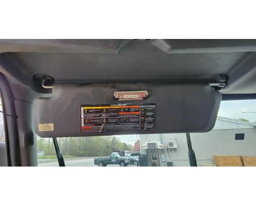  International LT625 Visor #