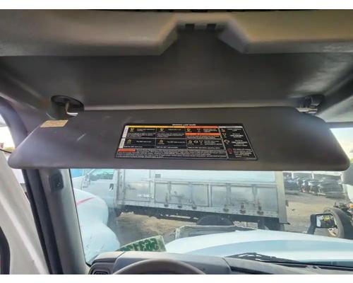  International LT625 Visor #