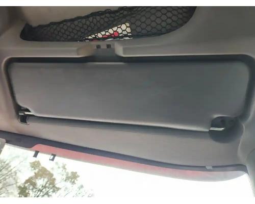  International LT625 Visor #