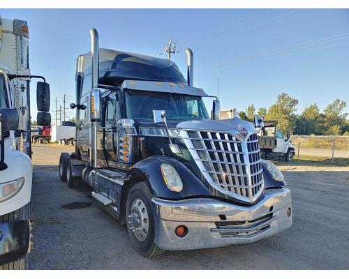 INTERNATIONAL Lonestar Complete Vehicle