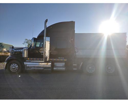 INTERNATIONAL Lonestar Complete Vehicle