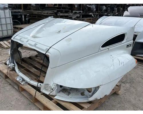  International MV607 Hood #