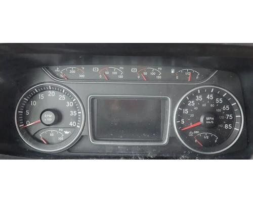  International MV607 Instrument Cluster #