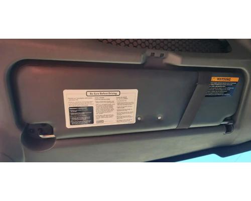  International MV607 Visor #