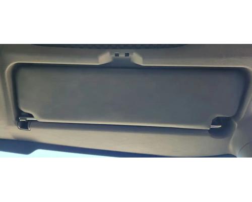  International MV607 Visor #