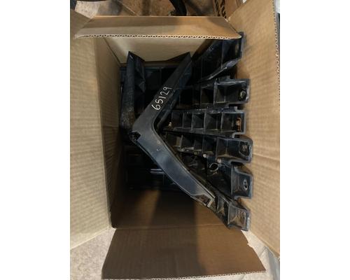 INTERNATIONAL Prostar Bracket, Misc.