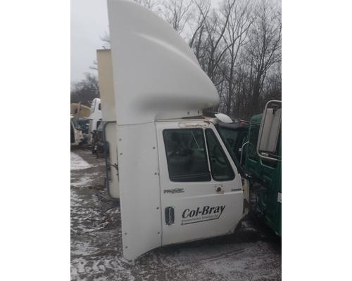 INTERNATIONAL Prostar Cab or Cab Mount