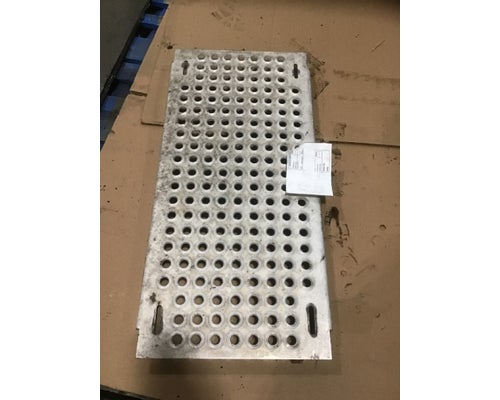 INTERNATIONAL VARIOUS INTERNATIONAL MODELS Catwalk For Sale by Rydemore Heavy Duty Truck Parts