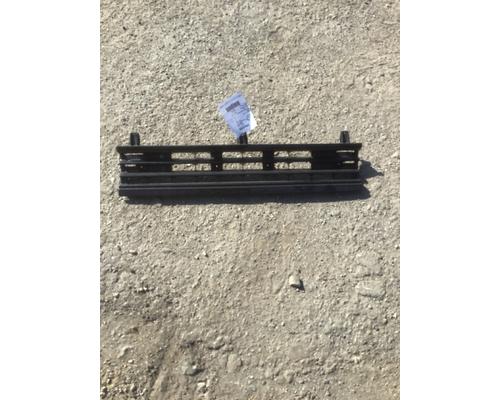 2006-isuzu-ftr-grille #1467961