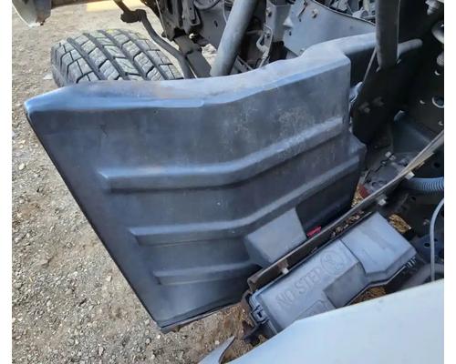 isuzu-npr-hd-fender-extension #1443604