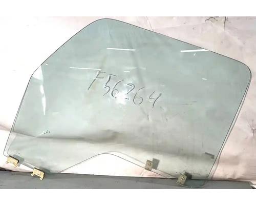  Isuzu NPR HD Windshield #