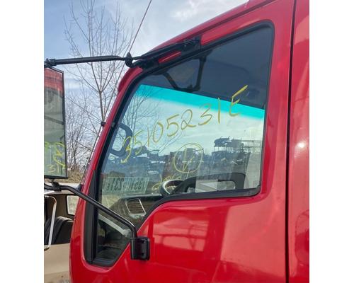  Isuzu NQR Windshield #