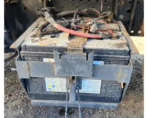 isuzu-nrr-battery-box #1442536