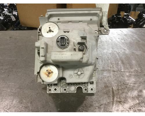 2023-isuzu-nrr-headlamp-assembly #1468935
