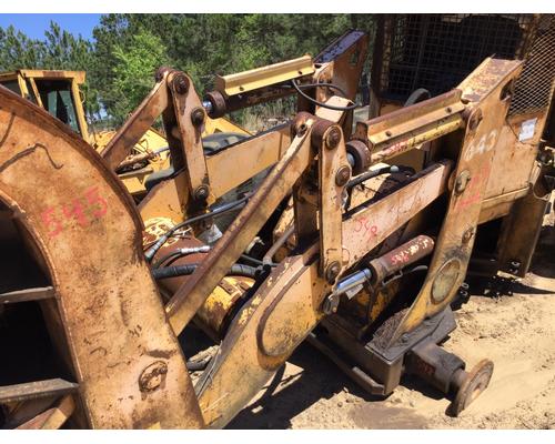 1900 JOHN DEERE 643 LIFTARM (FB) FRONT BOOM