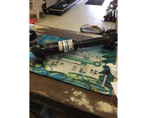JOHN DEERE AT143338 DRIVESHAFT