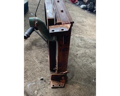 JOHN DEERE 4045DF150 Radiator