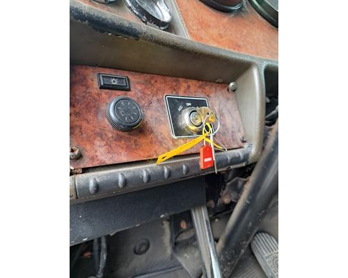 KENWORTH T300 Ignition Switch