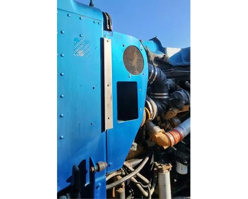  Kenworth T600 Cowl #