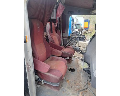 KENWORTH T600 Cab or Cab Mount