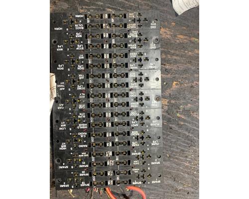 KENWORTH T600 Fuse Box