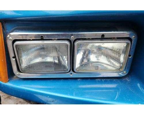 Kenworth T600 Headlamp Assembly # Kenworth T600 Headlamp Assembly #