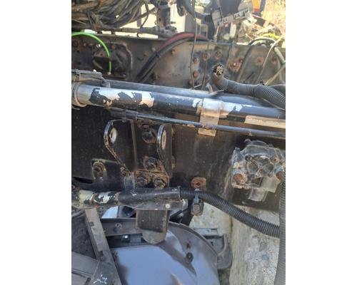 KENWORTH T660 Cab or Cab Mount