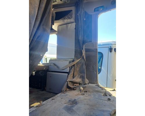 KENWORTH T660 Cab or Cab Mount