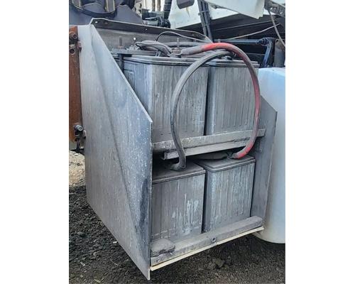 Kenworth T680 Battery Box # Kenworth T680 Battery Box #