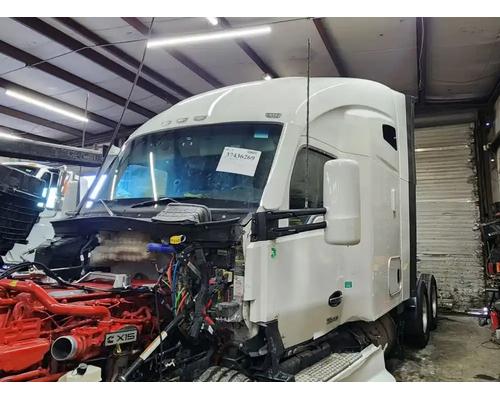  Kenworth T680 Cab #