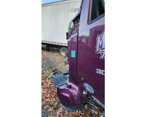 Kenworth T680 Cowl # Kenworth T680 Cowl #