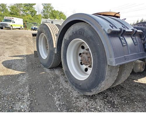 KENWORTH T680 Complete Vehicle