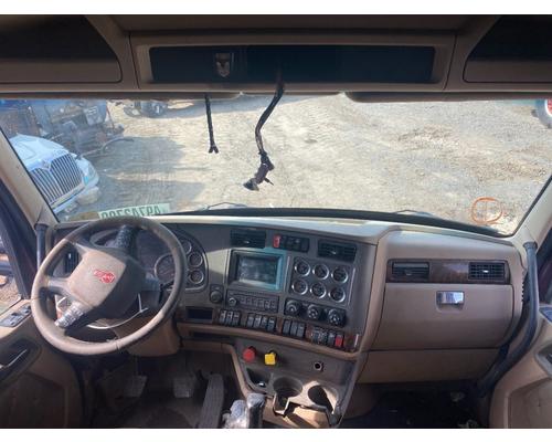 Kenworth T680 Dash Assembly # Kenworth T680 Dash Assembly #